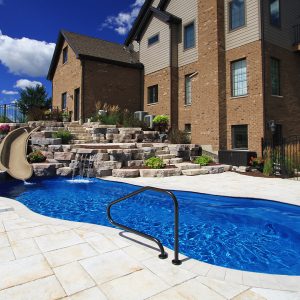 17 HERO Riviera Web 1